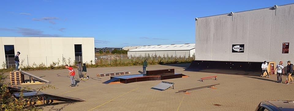 Skatepro Skatepark - photo 2