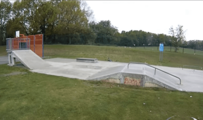 Addlestone Skatepark photo 1