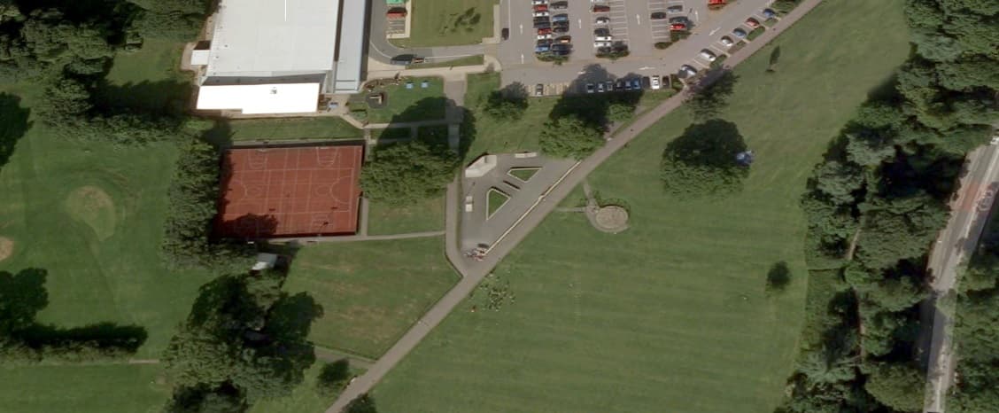Aireville Park Skatepark photo 1