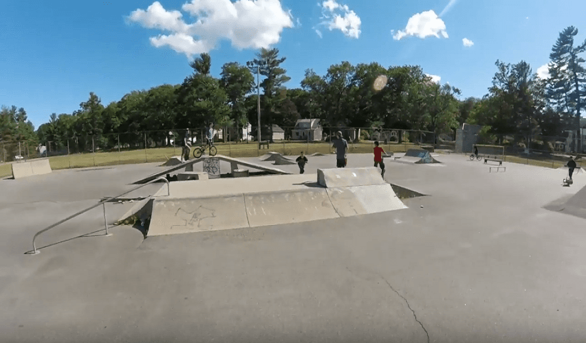 Ambesury Skatepark photo 1