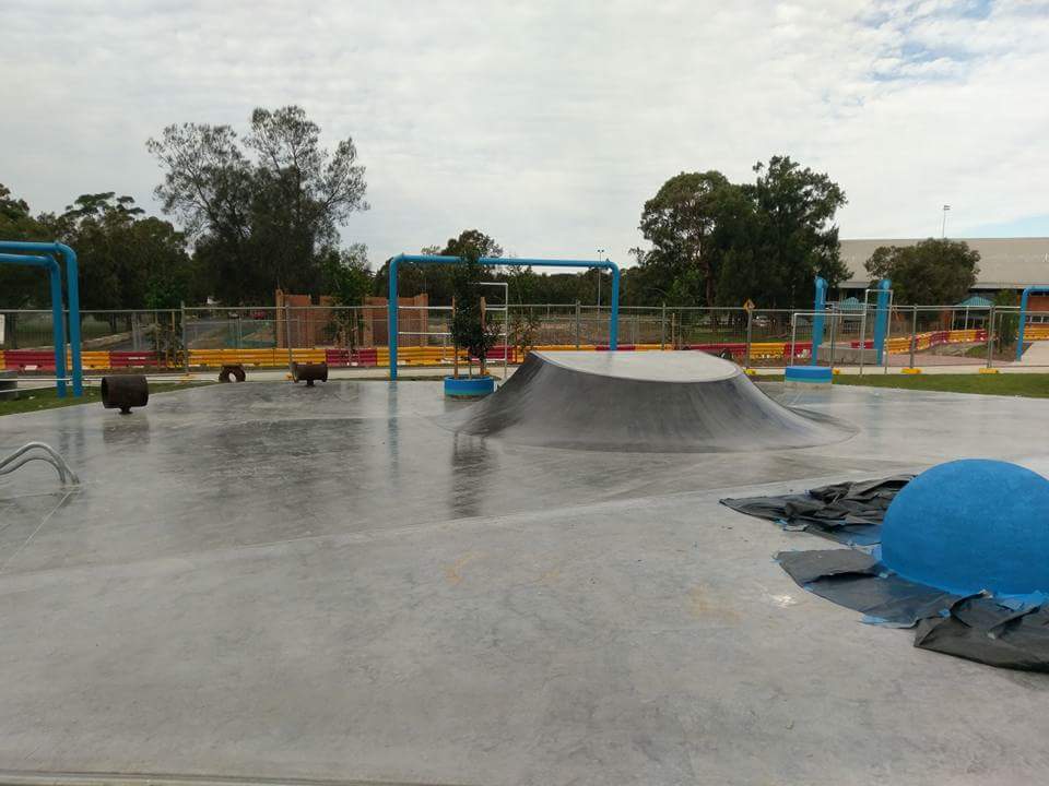 Bateau Bay Skate Slab photo 1