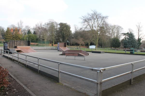 Belle Vue Park Skatepark photo 1