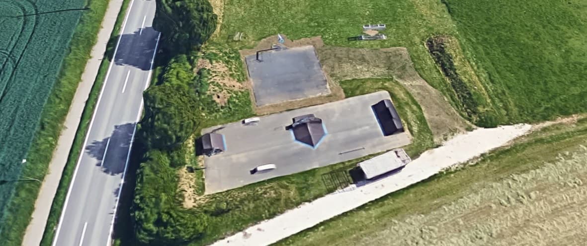 Bollingen Skatepark photo 1