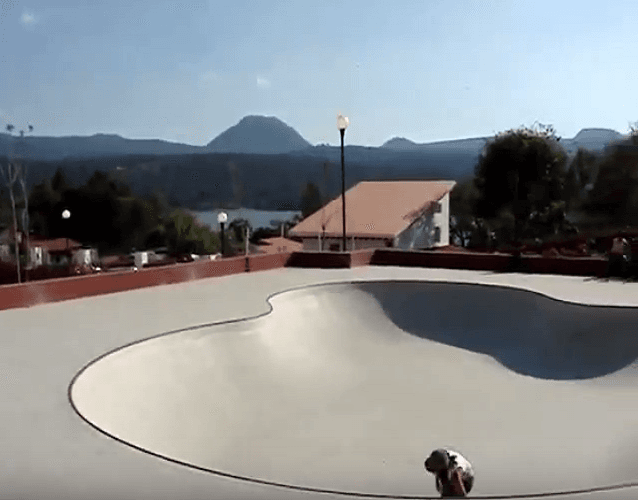 Bowl Valle De Bravo Skatepark photo 1