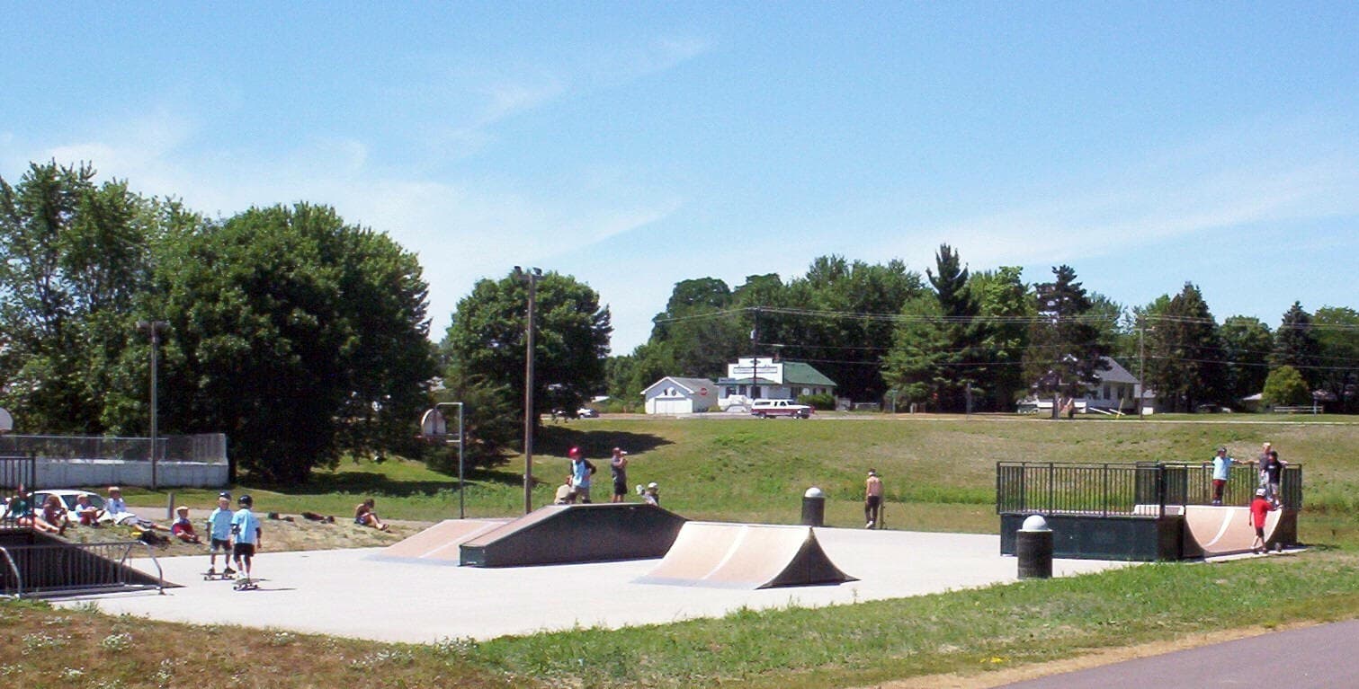 Chisago Lakes Skatepark photo 1