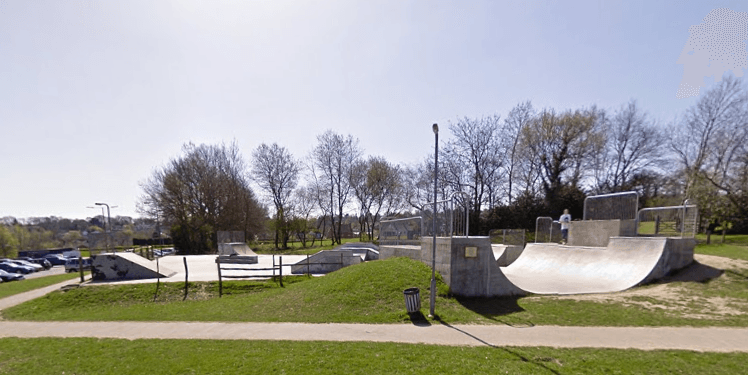Crowborough Leisure Centre Skatepark photo 1