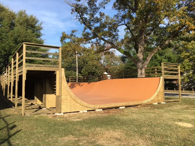 Elizabethtown Mini Ramp photo 1