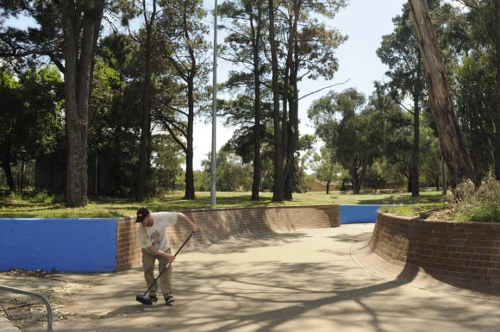 Erindale Banks photo 1