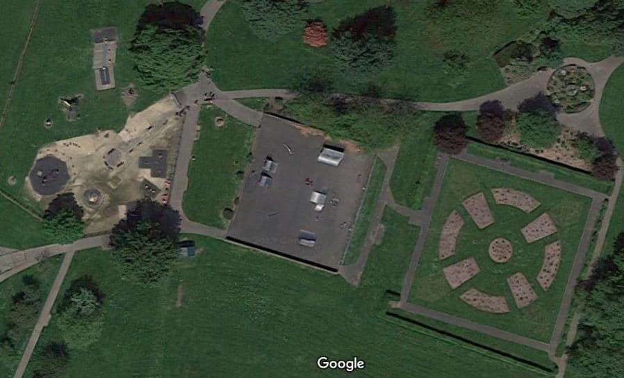 Featherstone Purston Park Skatepark photo 1