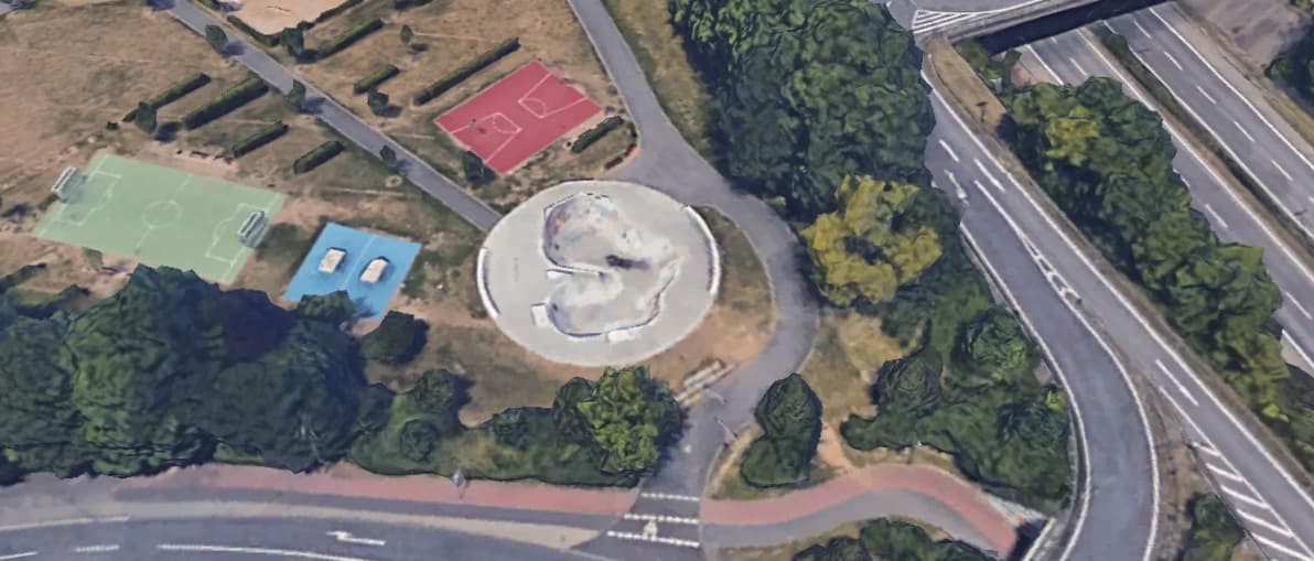 Frankfurt am NWZ Skatepark photo 1