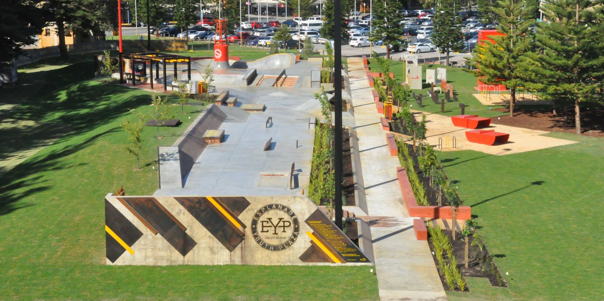 Fremantle Youth Plaza Skatepark photo 1