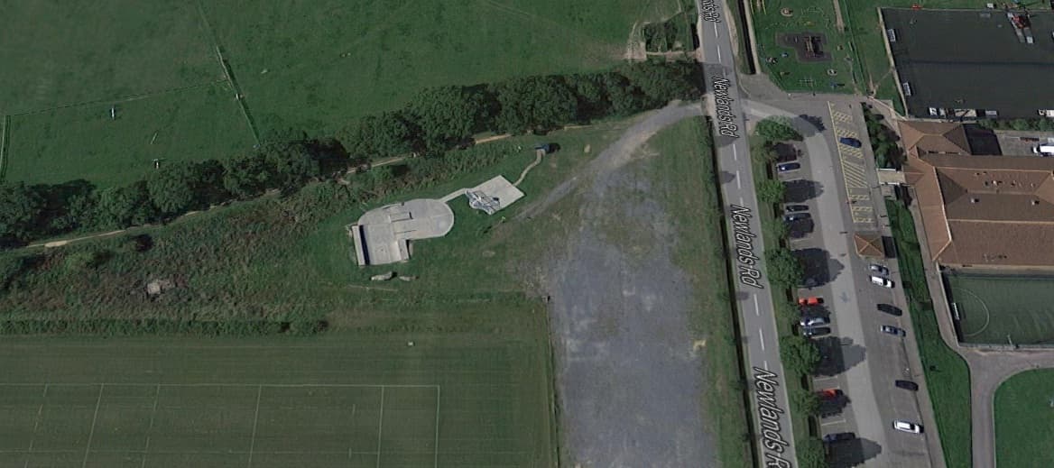 Gang Warily Community Centre Skatepark photo 1