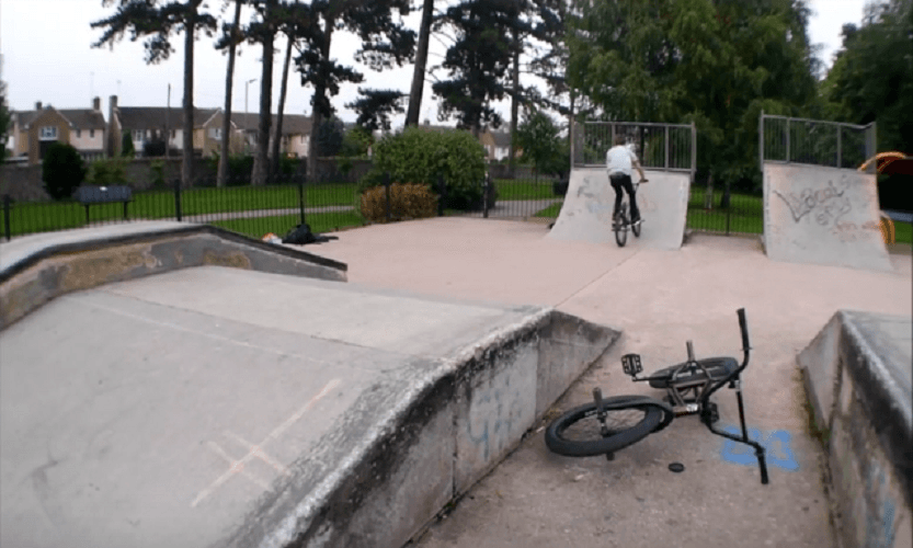 Garth Park Skatepark - Bicester photo 1