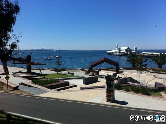 Geelong Waterfront Skatepark photo 1