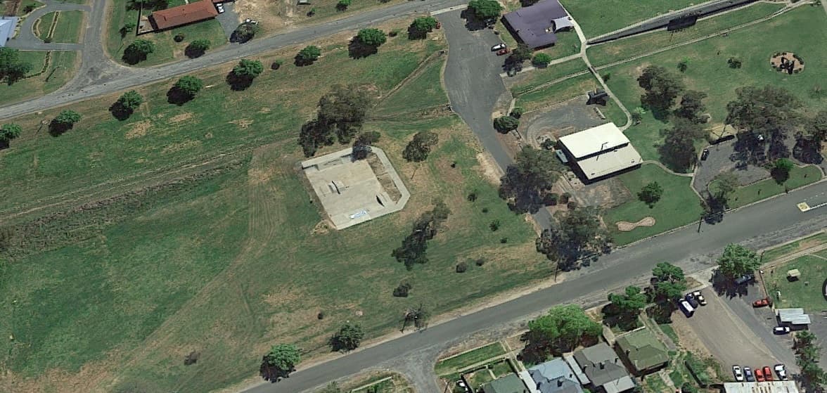Holbrook Skate Park photo 1