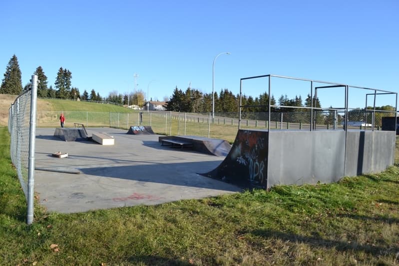Innisfail Alberta Skatepark photo 1