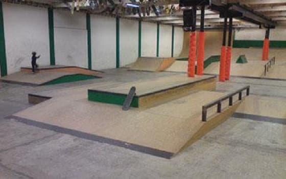 Jutan Indoor Skatepark photo 1