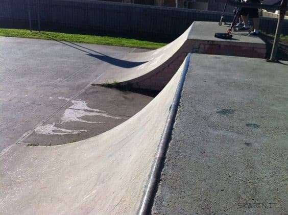 Largs Skatepark photo 1