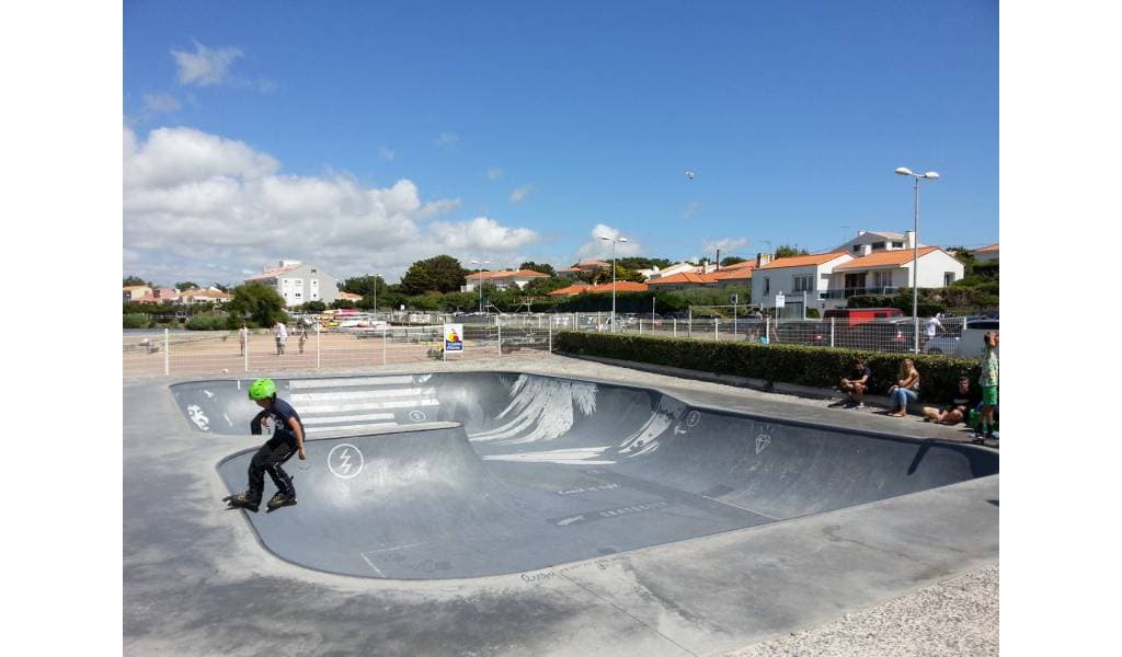Les Sables Dolonne Bowl Skatepark photo 1