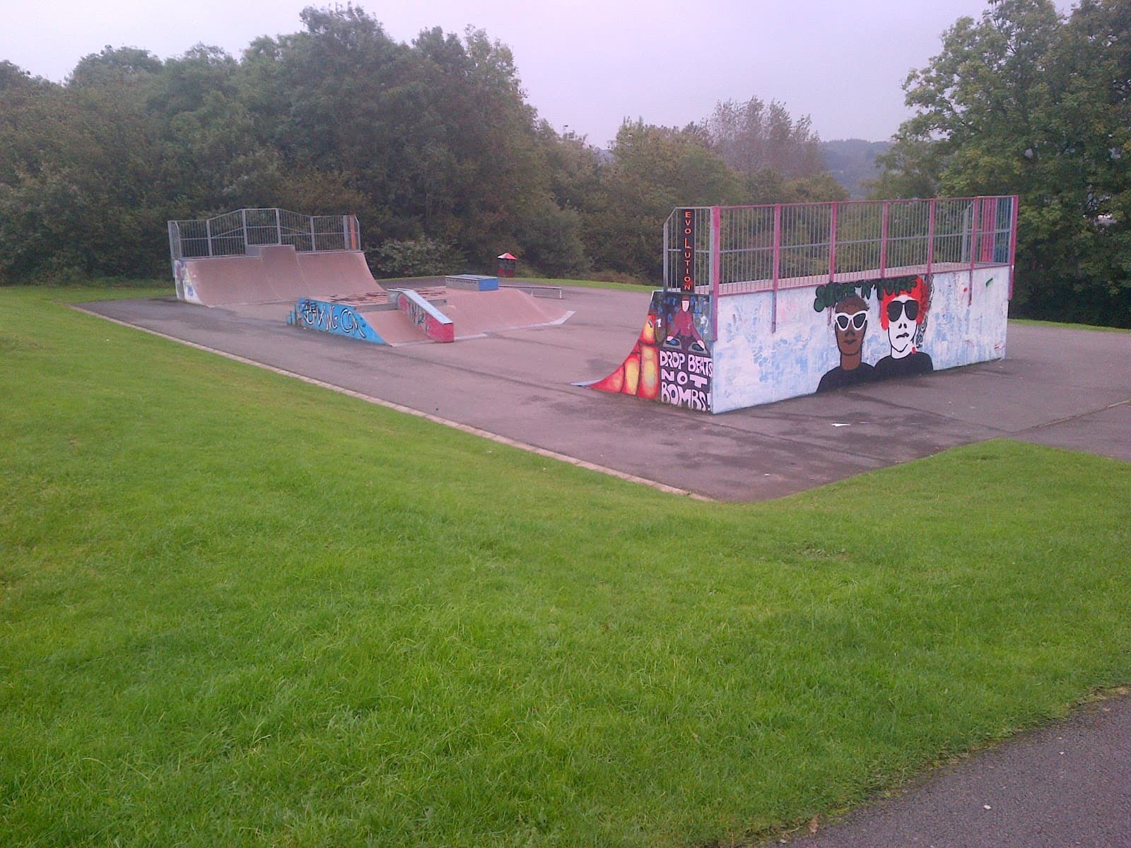 Llanharan Skatepark photo 1