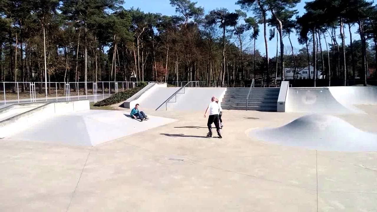 Lommel Skatepark photo 1