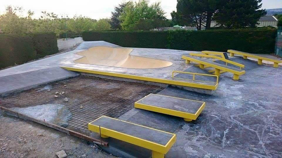 Mallemort Skatepark photo 1
