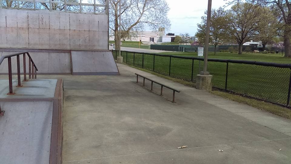Pekin Skatepark photo 1