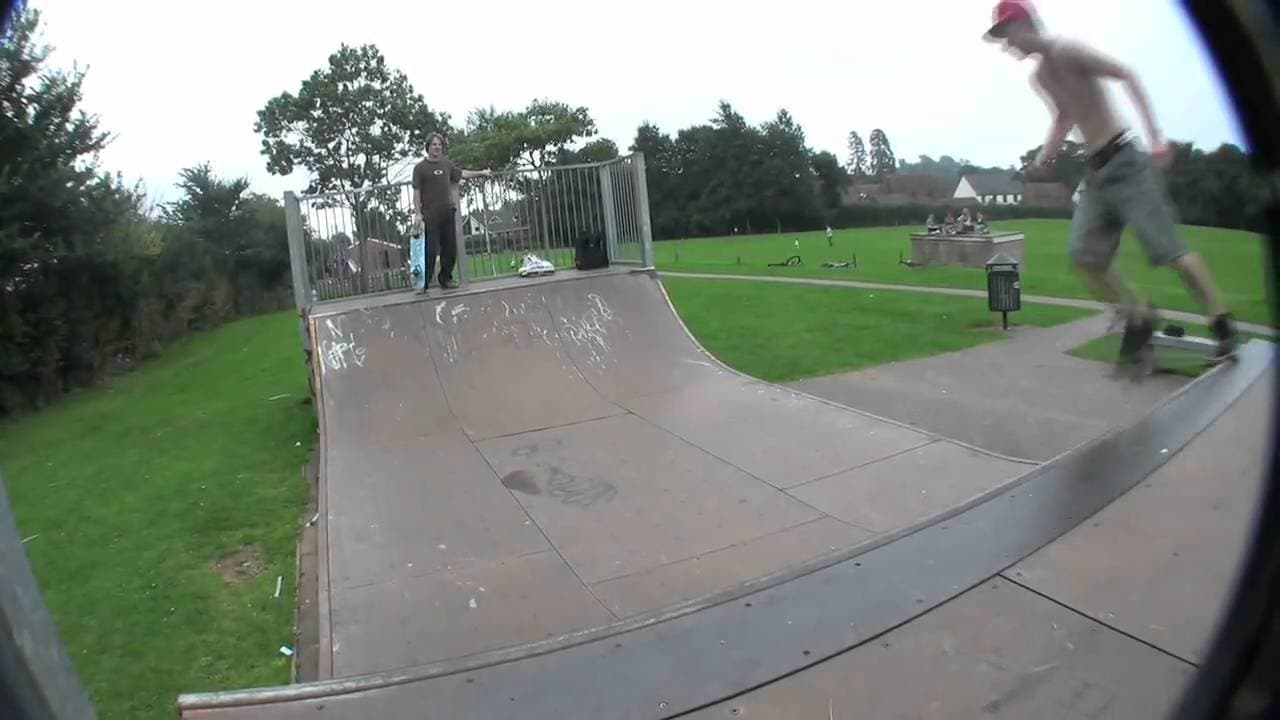 Pinhoe Station Road Mini Ramp Skatepark photo 1