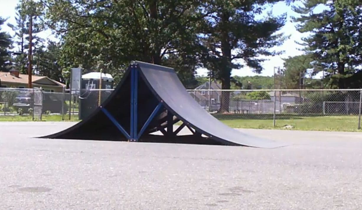 Plumbers corner skatepark photo 1