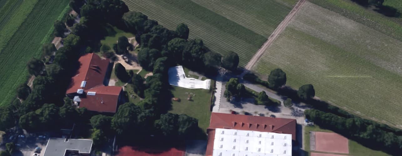 Rellingen Plaza Skatepark photo 1