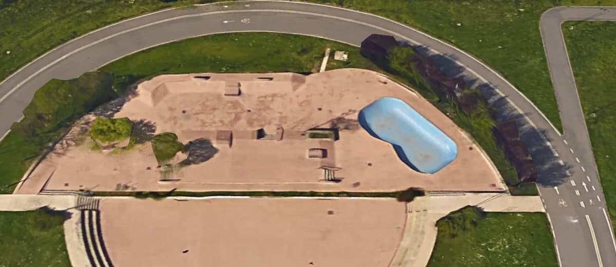 Seregno bowl Skatepark photo 1