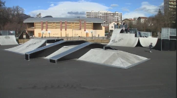Skate Park De Gap photo 1
