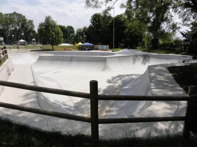 SKATEPARK BERGAMO BOWL photo 1