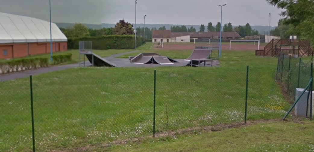 Skatepark Charly photo 1