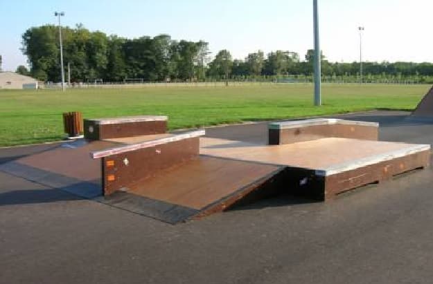Skatepark Clairoix photo 1