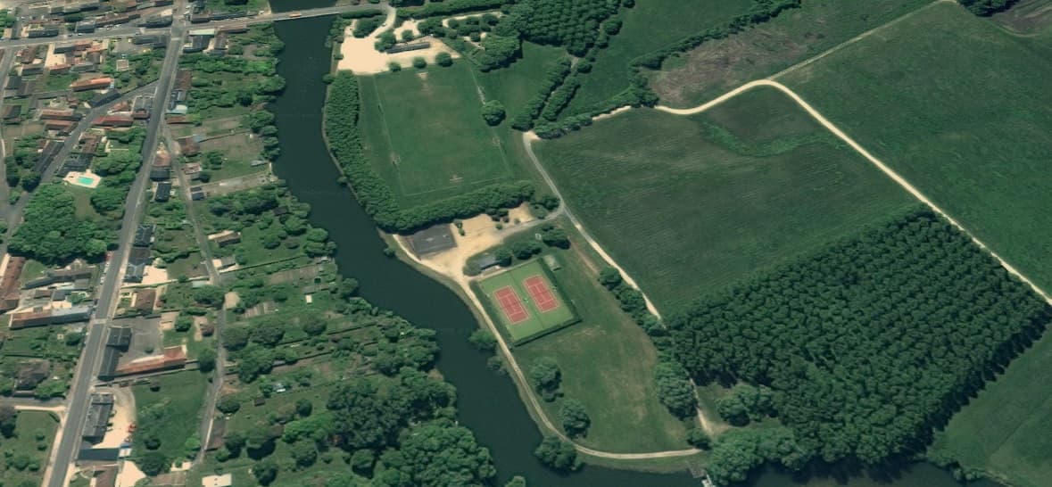 Skatepark de Lury-Sur-Arnon photo 1