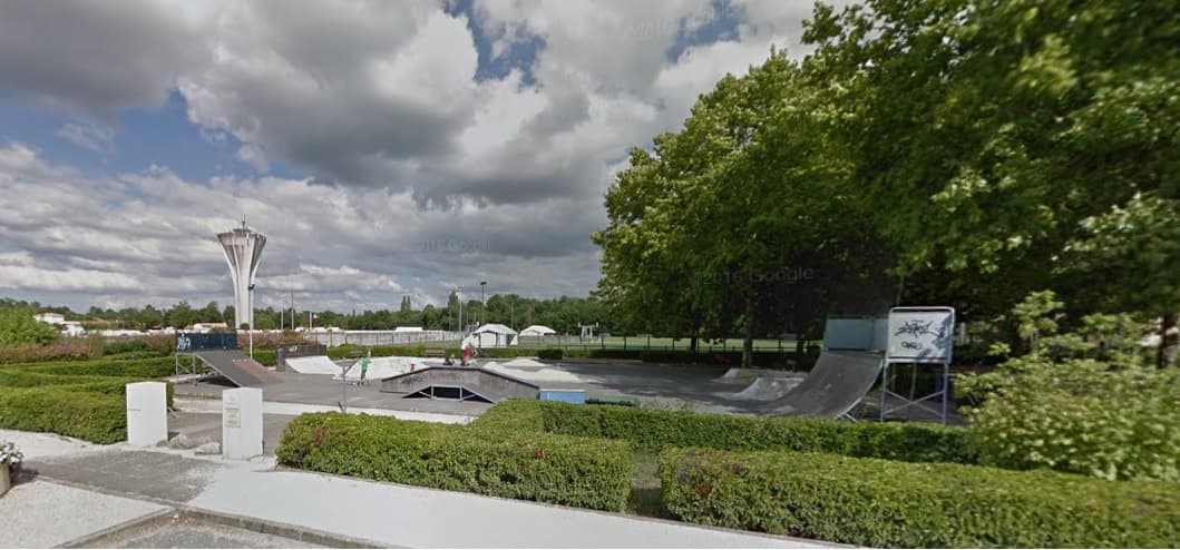 Skatepark De Saint Jean D'Illac photo 1