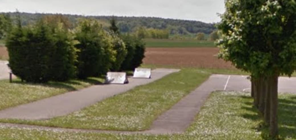 Skatepark de Villeblevin photo 1