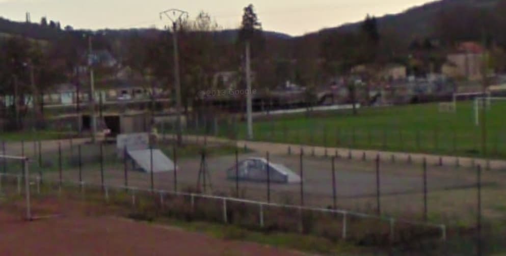 Skatepark de Villeneuve-Sur-Yonne photo 1