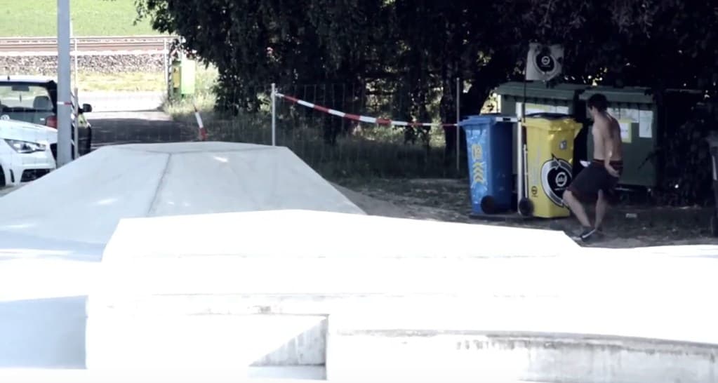 Skatepark Gland photo 1