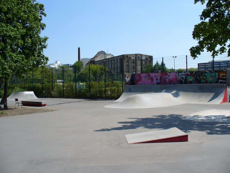Skatepark Mierendorfplatz photo 1