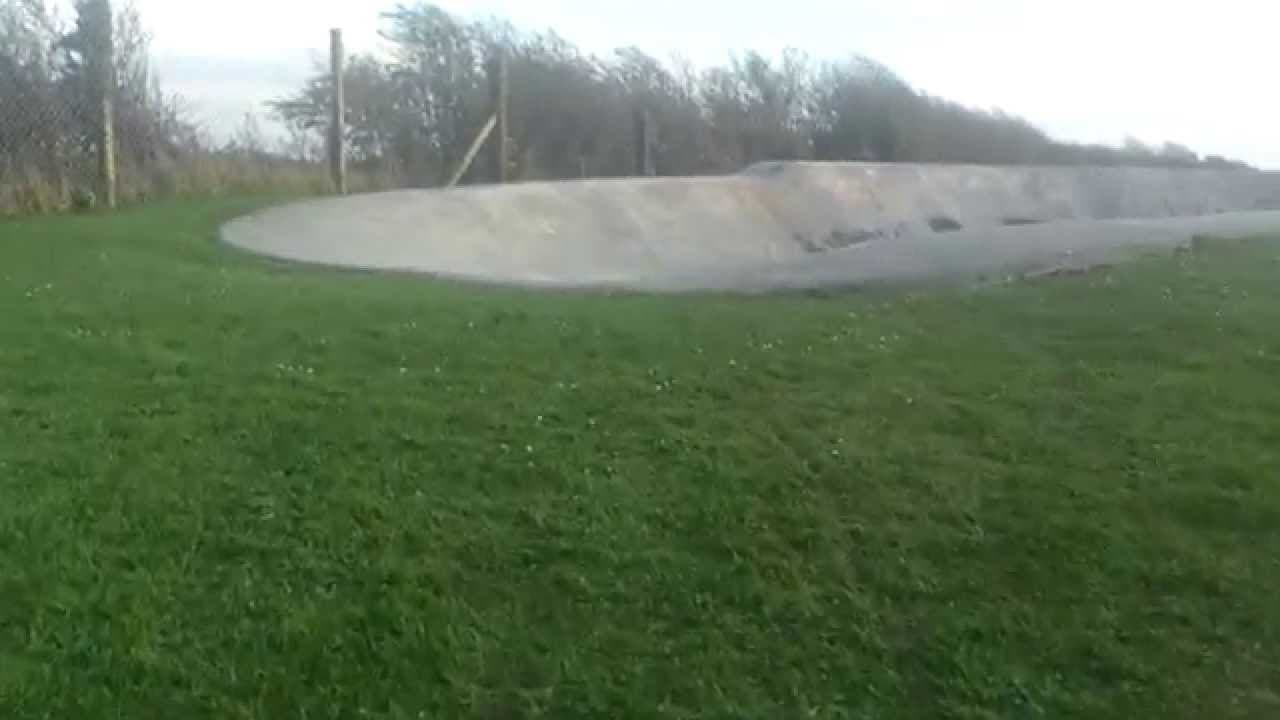 St Merryn Bowl Skatepark photo 1