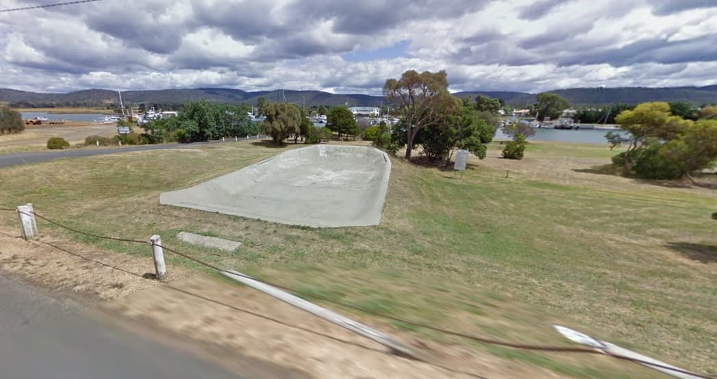 Triabunna Dish photo 1