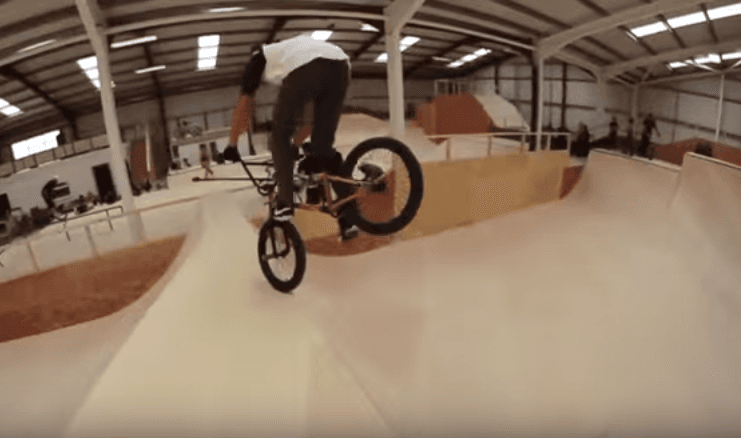 Urban Extreme Skatepark photo 1