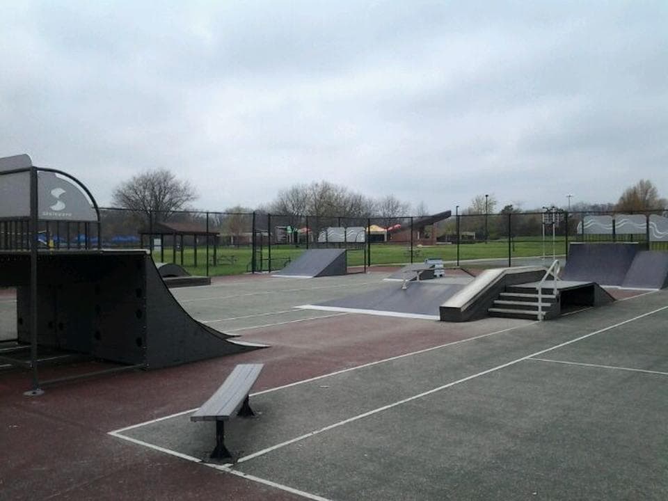 Willow Skate Park photo 1