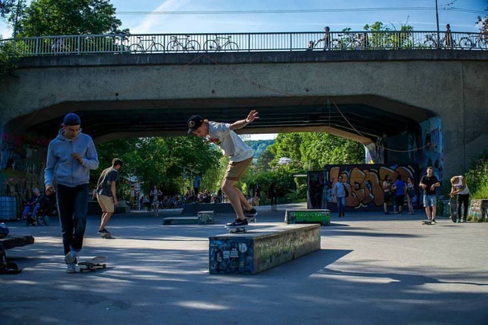 Zürich Kornhausbrücke Skatepark photo 1